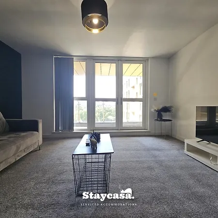 Stunning 2bd With River View 5min To Centre *