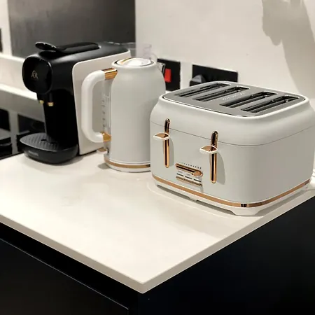 Sky Duplex - - Balcony, Terrace Local Attractions Parking Apartamento *