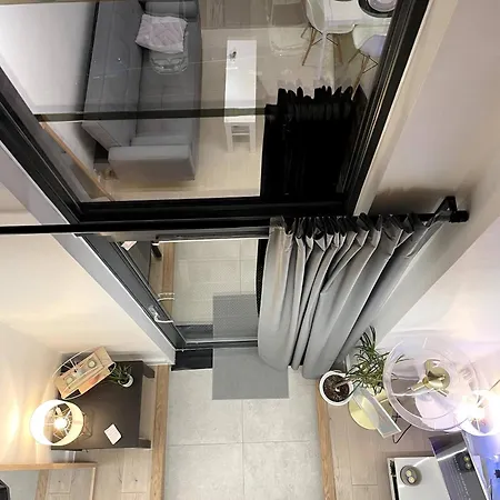 Apartman Sky Gardens - - Balcony, Terrace Local Attractions