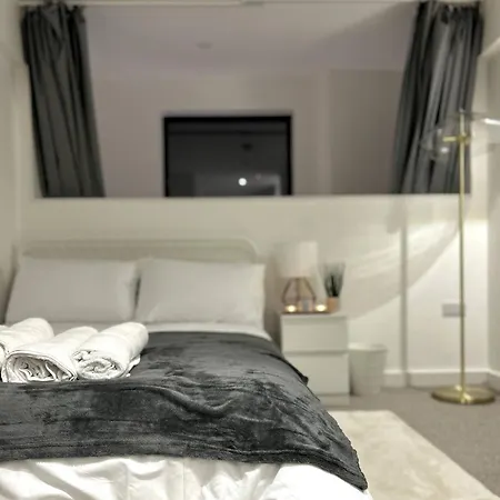 Sky Gardens - - Balcony, Terrace Local Attractions Διαμέρισμα