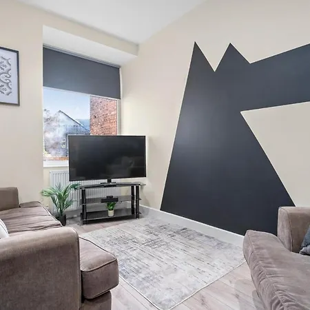 Four Bedroom House By Brookland Serviced Short Lets With Free Wifi Casa de Férias