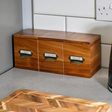 Holiday home Four Bedroom House By Brookland Serviced Short Lets With Free Wifi *