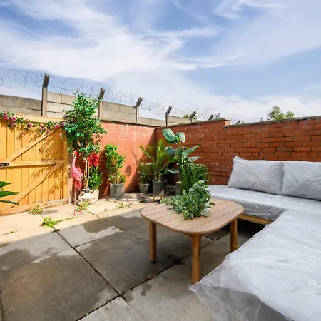 Apartamento Sluxe 4mins To Etihad Stadium And Coop Live Mánchester