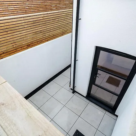 2 Bedroom, 2 Bathroom Apartment, Close To Mcr Centre Apartment Manchester