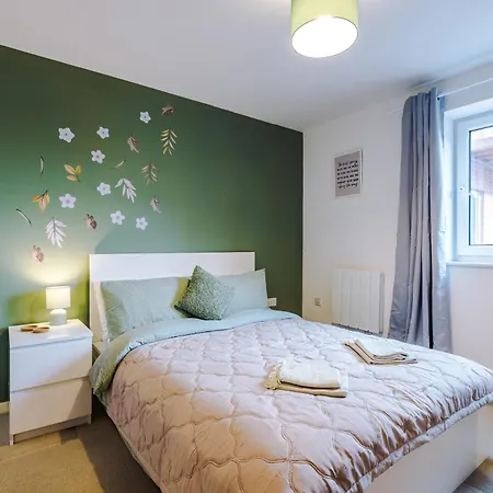 Free Parking, Cosy 2bed In Salford Quays, Balcony, Sleeps 6 Апартаменты *