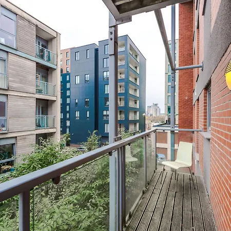 Free Parking, Cosy 2bed In Salford Quays, Balcony, Sleeps 6 Апартаменты Манчестер