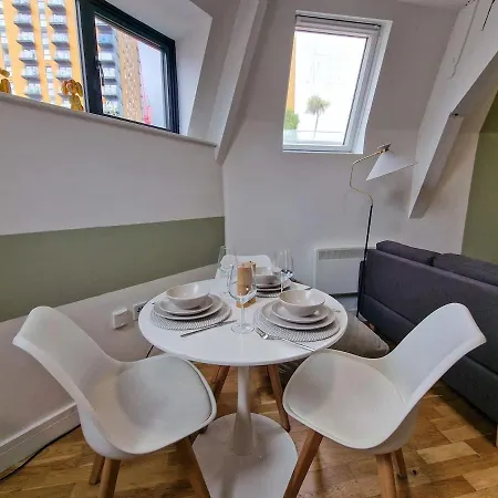 Loft By Superhost Apartment