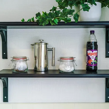 Ferienhaus 3 Bedroom In Prestwich 15 Mins From Centre Garden Free Parking Superfast Wifi Netflix Manchester