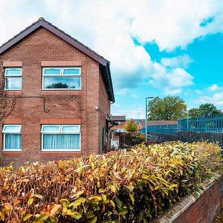 Family & Group In - Free Parking Manchester