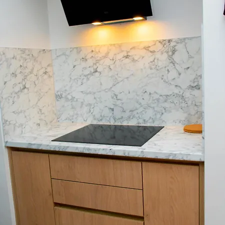 Sleeps 14 The Old Trafford Family Zen By Genesis Living Manchester