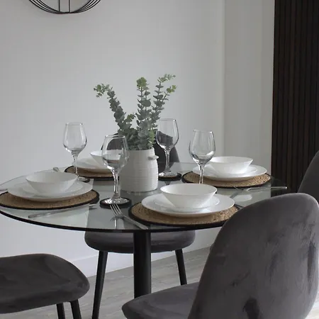 Apartment 2bed Duplex Nr Aoarenaco-oplive Freewifi