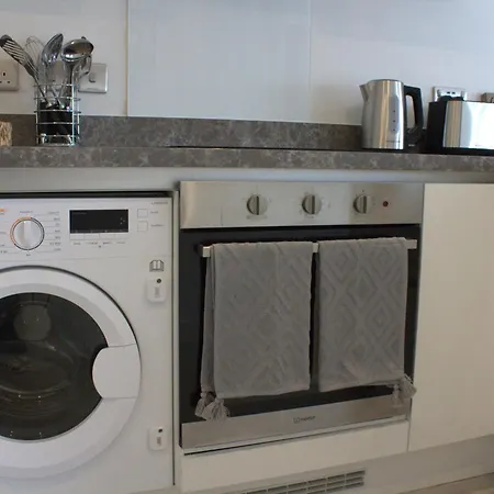2bed Duplex Nr Aoarenaco-oplive Freewifi Apartment