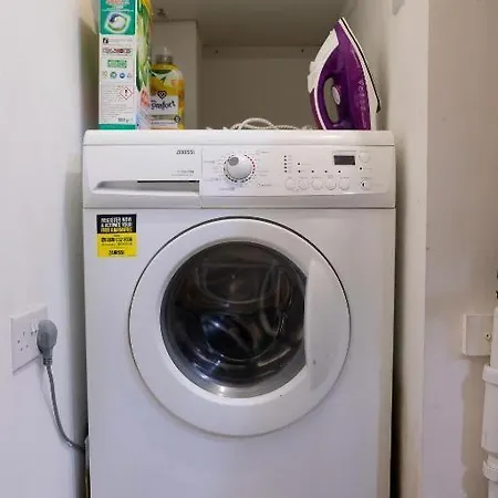 Apartment Lord Street With Free Parking & Wifi- Salford Uni, Victoria Station, Ao Arena Manchester