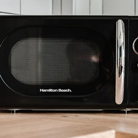 Modern 2 Bedroom House With Parking Holiday home *