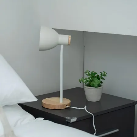 4 Bed Failsworth - 3 Bathrooms - Free Parking - Mon-fri - Ideal For Contractors And Families Holiday home