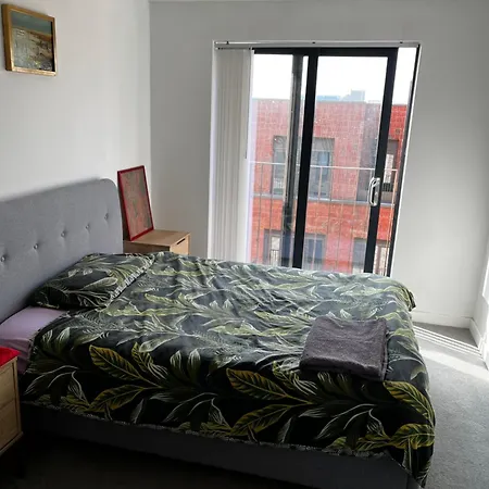 Homestay Private Double With Shared Amenities Near *