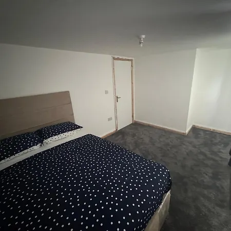 M12 Levenshulme Luxury Newly Renovated Vendégház