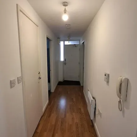 Urban Oasis 2br Centre - Balcony Manchester