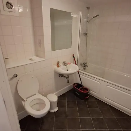 Urban Oasis 2br Centre - Balcony *