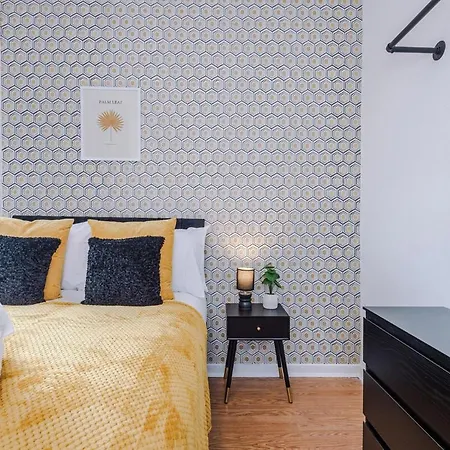 Apartamento Spacious 2-bed Near Tram & Etihad - Free Wifi *