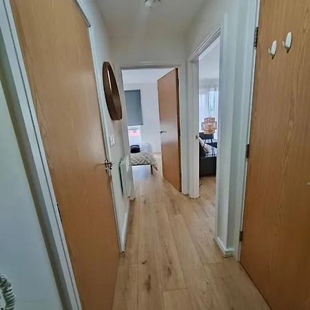 Apartment Bright And Modern 1-bedroom Flat Camp Street *