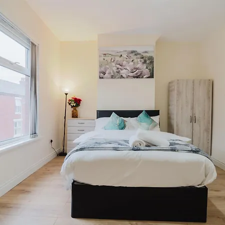 Lägenhet Stylish 3 Bedroom House - Free Parking Manchester