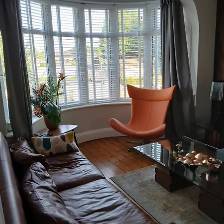 2 Bedroomed Homely House Manchester
