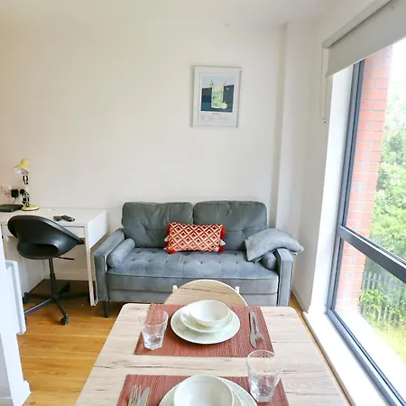 Feriehus Pets Welcome Mins From Salford Quays Uni Manc Pass The Keys *