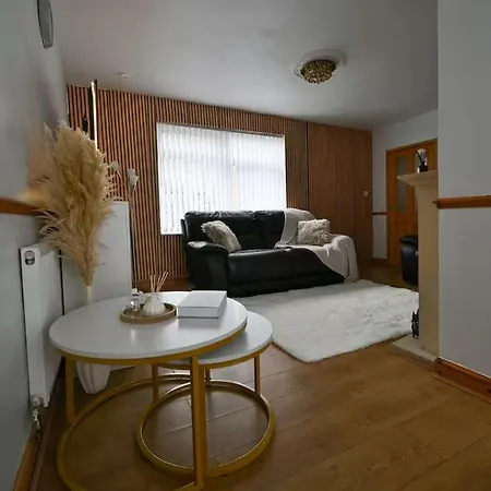Wythenshawe Greenbrow Retreat Manchester