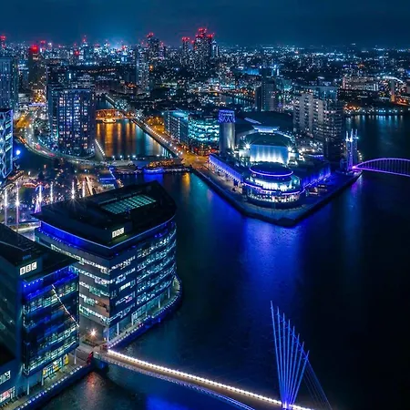 Budget Friendly Private - Free Parking Lägenhet