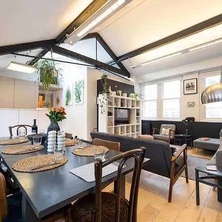 And Quirky Northern Quarter Flat, *