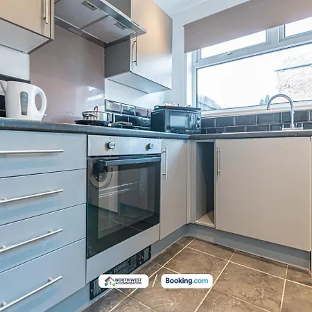 3br House In Manchester, Free Wifi, Parking, Ideal For Contractors * 맨체스터