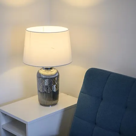 Semesterbostad 3bdr Gated Parking Near Centre