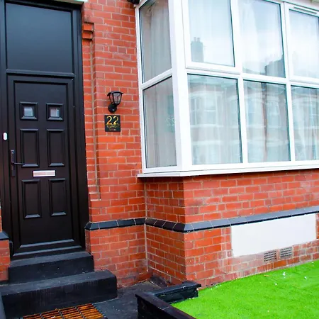 펜션 Sleeps 14 The Old Trafford Family Zen By Genesis Living