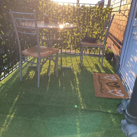 Large 1-bed - Close To Old Traff * Manchester