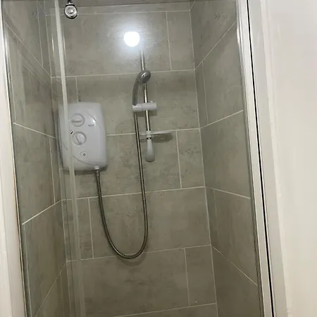 Large 1-bed - Close To Old Traff *