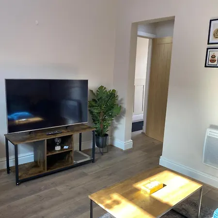Beautiful Flat - Great Location - Perfect For Long Manchester