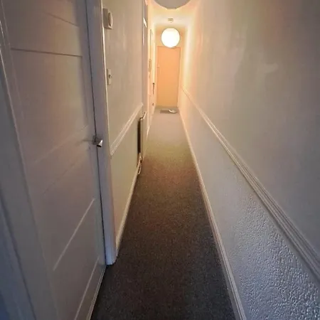 Single In Shared Flat On Wilmslow Road
