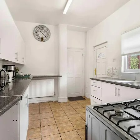 Guestready - Charming In Vibrant Levenshulme בית הארחה מנצ'סטר