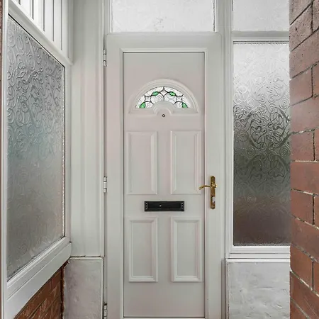 Guestready - Charming In Vibrant Levenshulme 4*