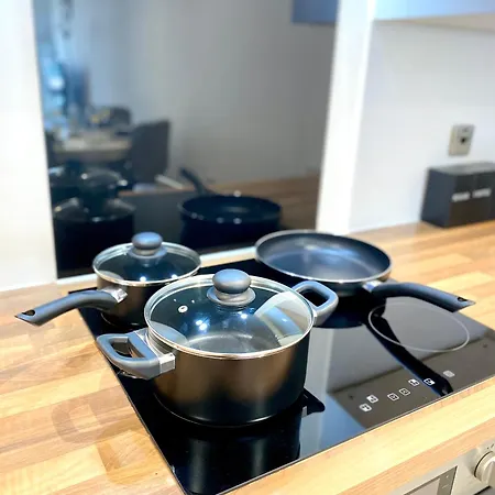 Luxurious 2 Bedroom - Water View And Parking