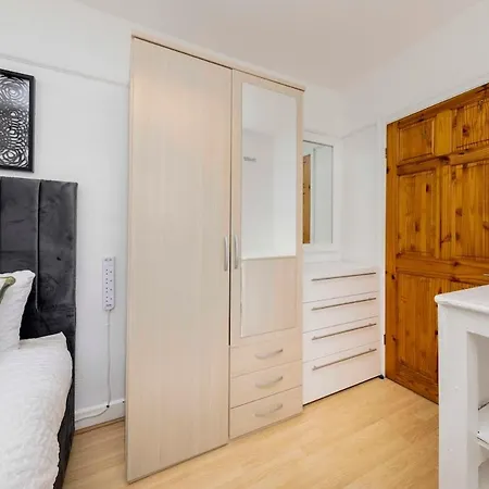 Charming Cosy - Your Retreat Awaits