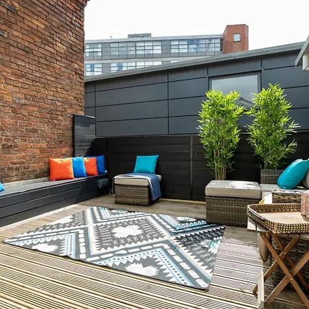 Luxury Penthouse With Private Roof Terrace * Manchester