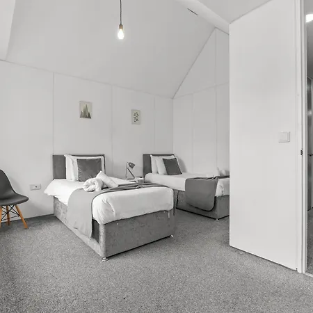 アパート Large Townhouse 5 Beds With Two Parking Spaces - Centre *