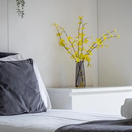 Large Townhouse 5 Beds With Two Parking Spaces - Centre マンチェスター