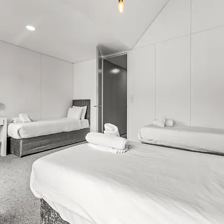 Large Townhouse 5 Beds With Two Parking Spaces - Centre 펜션 *