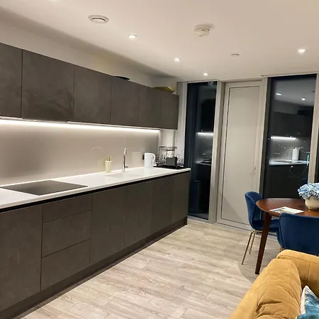 Apartment Dluxrytower