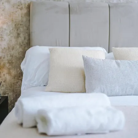 2br Flat In Salford, Modern, Centre, Wifi, Kitchen Appartement *