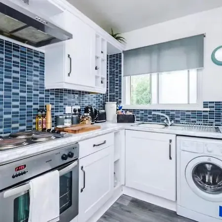 Spacious 2-bed In By Stayfolk, Great For Business - Sleeps 4 Apartman *