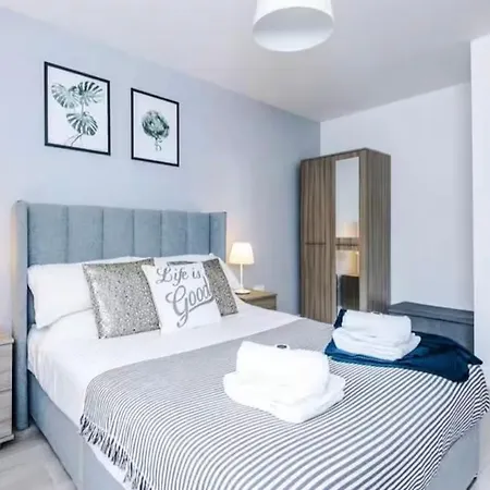 Spacious 2-bed In By Stayfolk, Great For Business - Sleeps 4 *